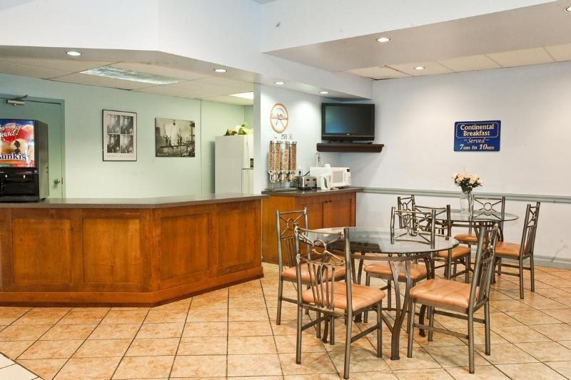Howard Johnson Hamilton Interiér fotografie